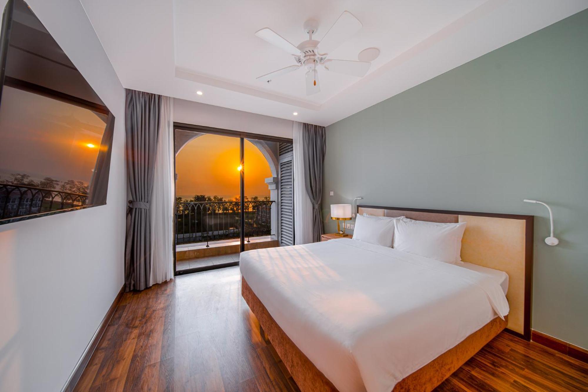 Отель Wyndham Garden Grandworld Дуонг-Донг Экстерьер фото